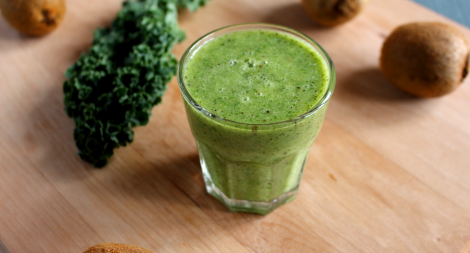 Kiwi Kale Ginger Banana Smoothie