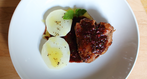 Lamb Loin Chops with a Mint Garlic Sauce