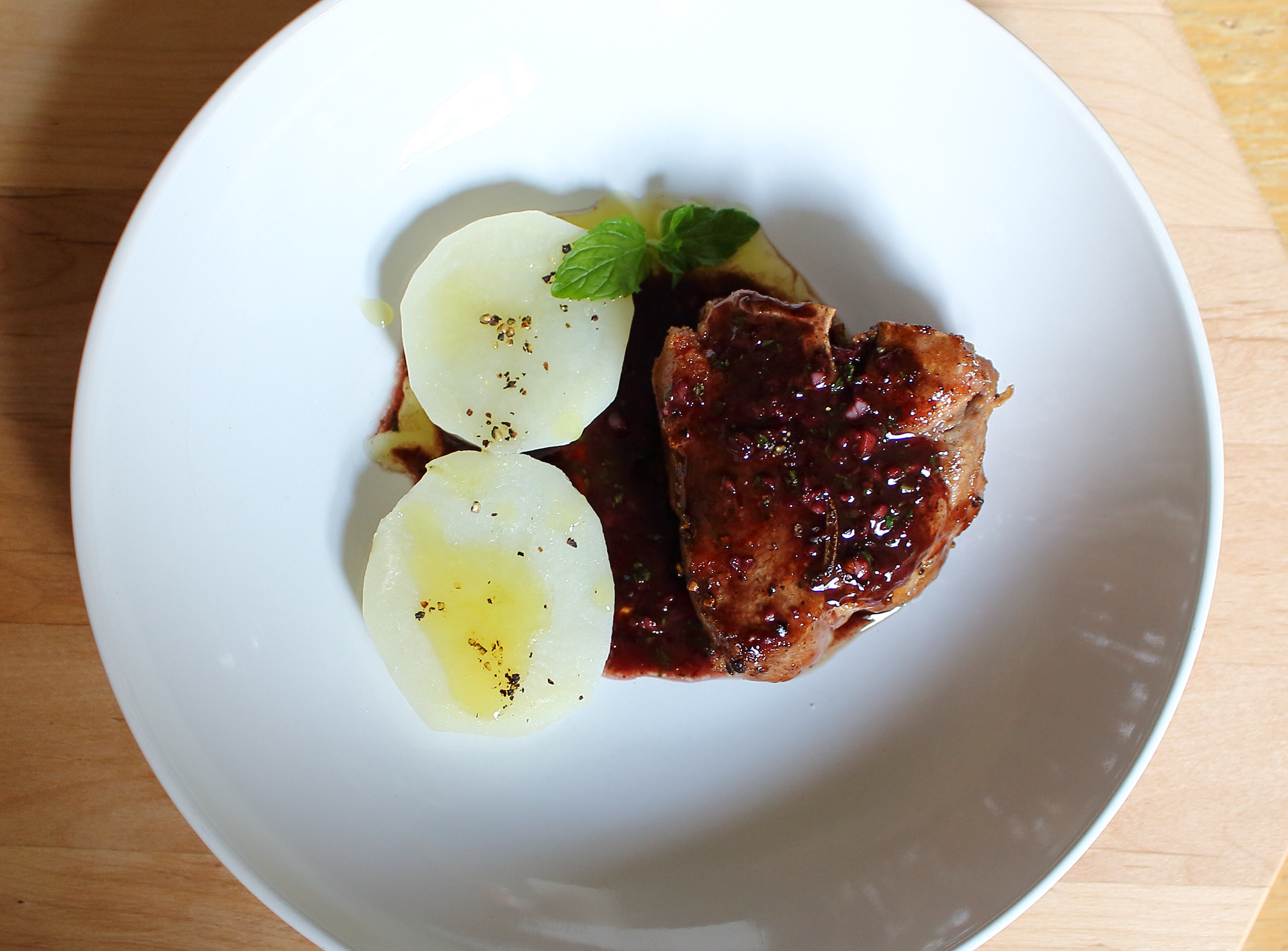 Lamb Loin Chops with a Mint Garlic Sauce