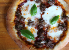 Mozzarella and Suasage Pizza