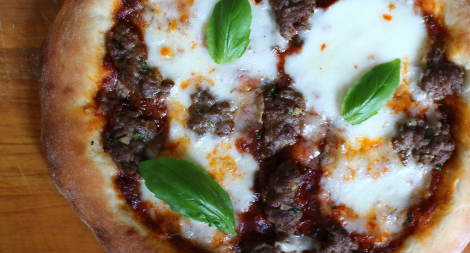 Mozzarella and Suasage Pizza
